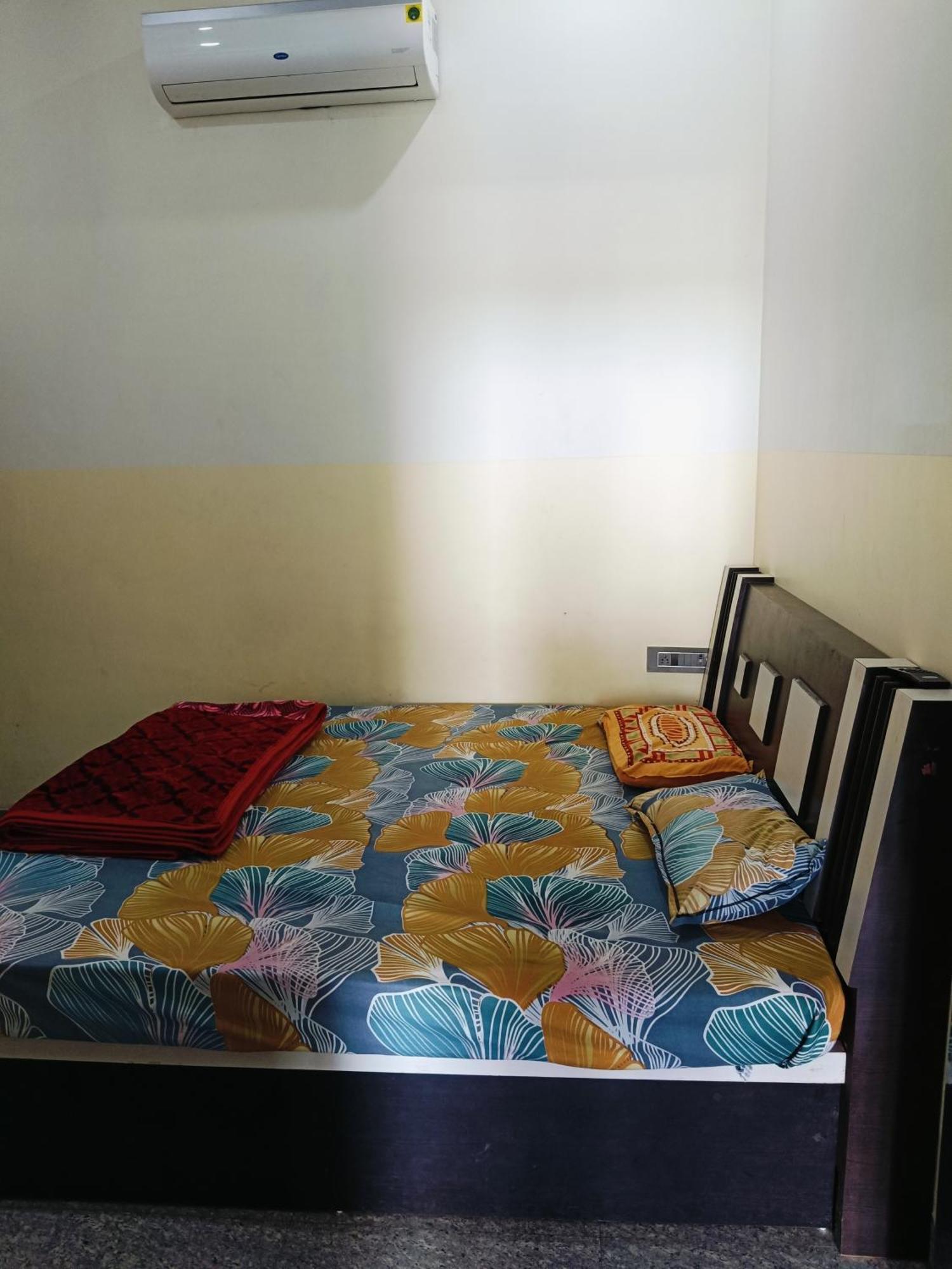 Jai Hanuman Guest House Palsana  Exterior foto